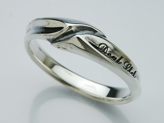 WAVE LINE RING