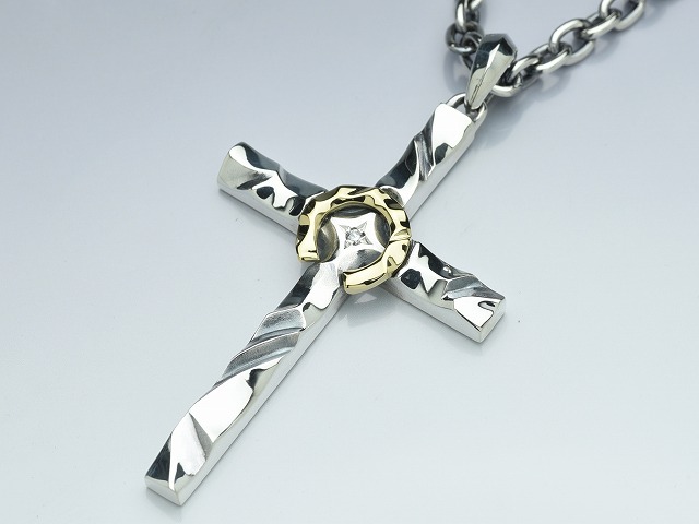 【Safari8月号掲載】HORSE SHOE CROSS:with dia K18コンビ