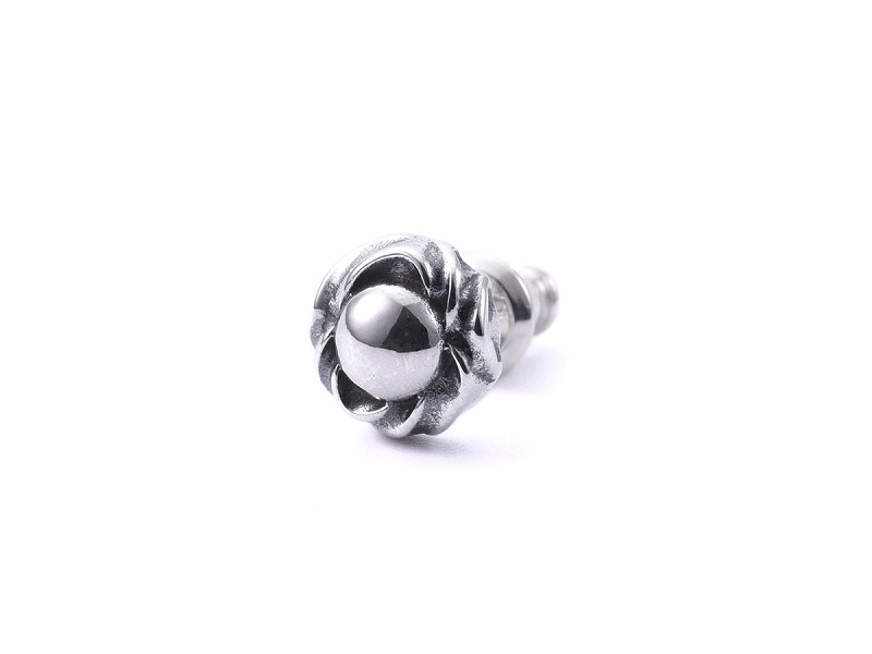 RT: DOME STUDS