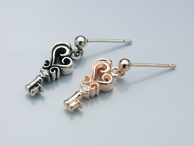 ワンドロップピアス:キー