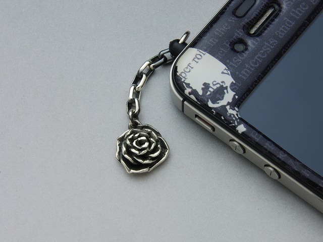 スマフォチェーンピアス:ローズ